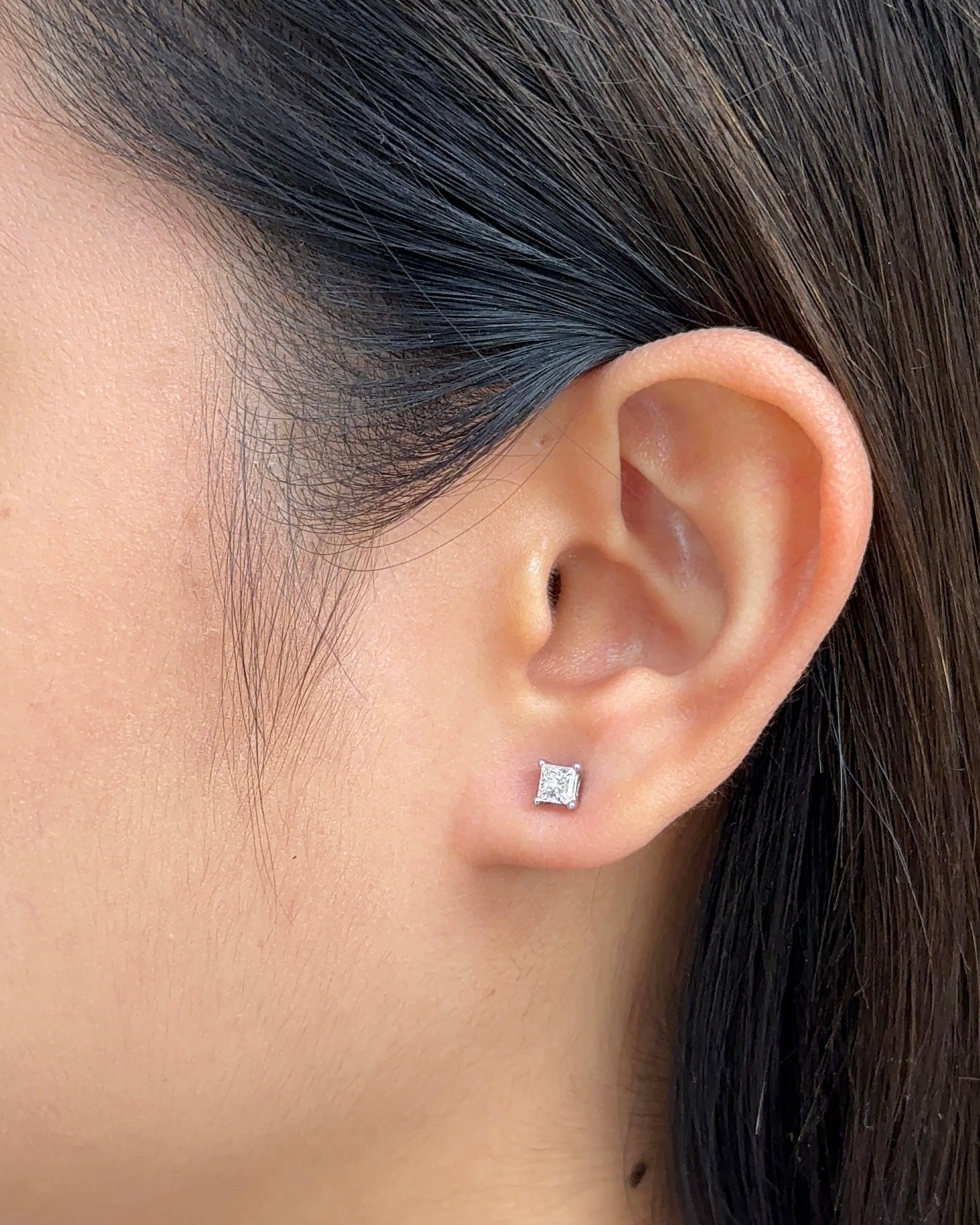 0.23 CT Round Lab Grown Diamond Stud Earrings
