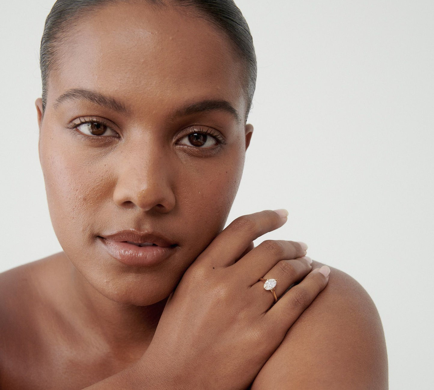 Stunning 2.0 CT Oval Moissanite Engagement Ring with Solitaire Design