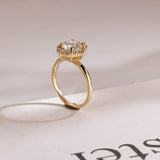 Stunning 0.5 - 1.5 CT Round Moissanite Engagement Ring With Halo Design 5