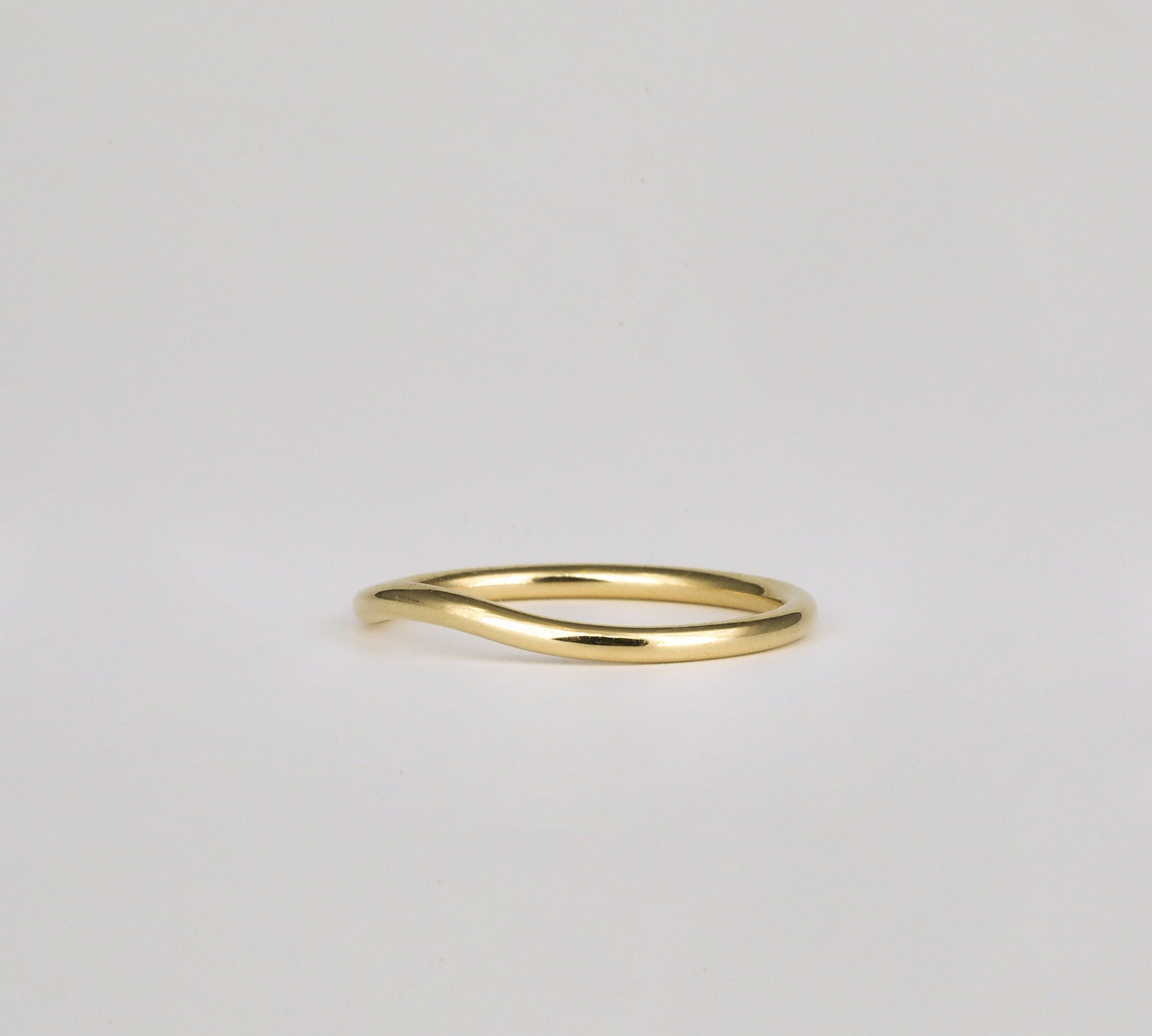 Classic Curved Wedding Band