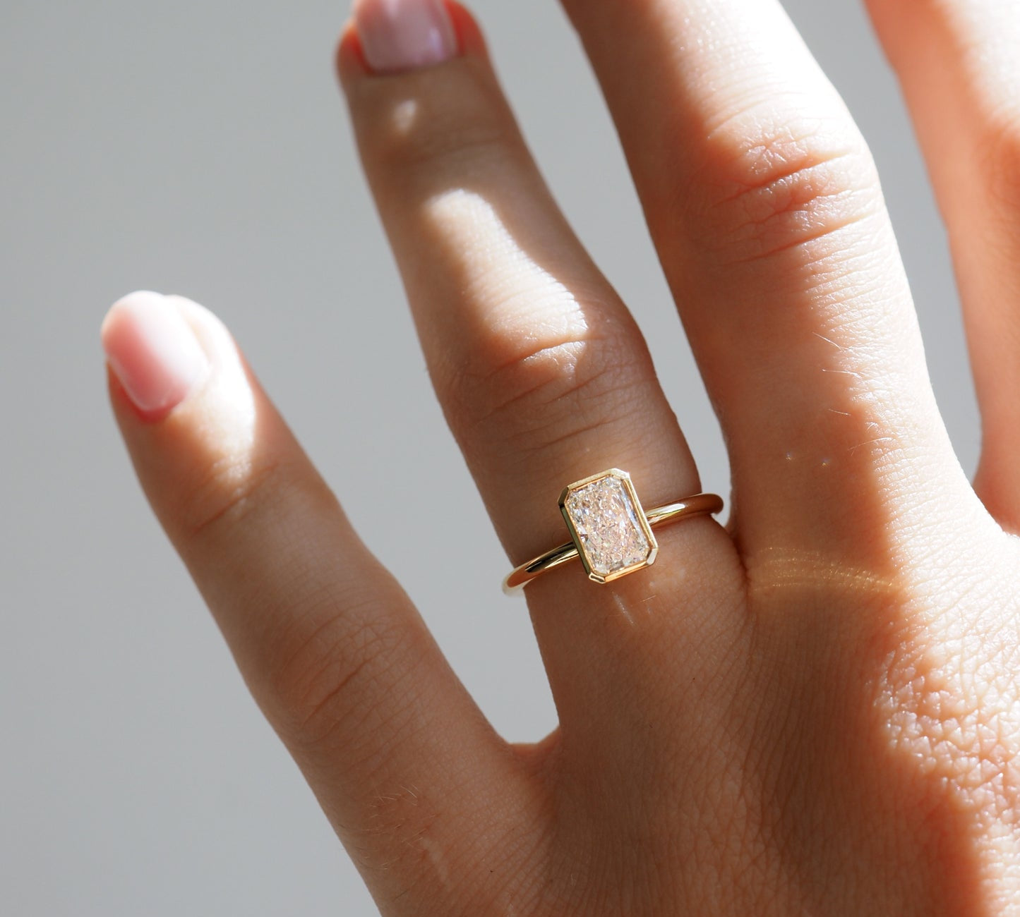 Stunning 2.0 CT Radiant Moissanite Engagement Ring with Bezel Design