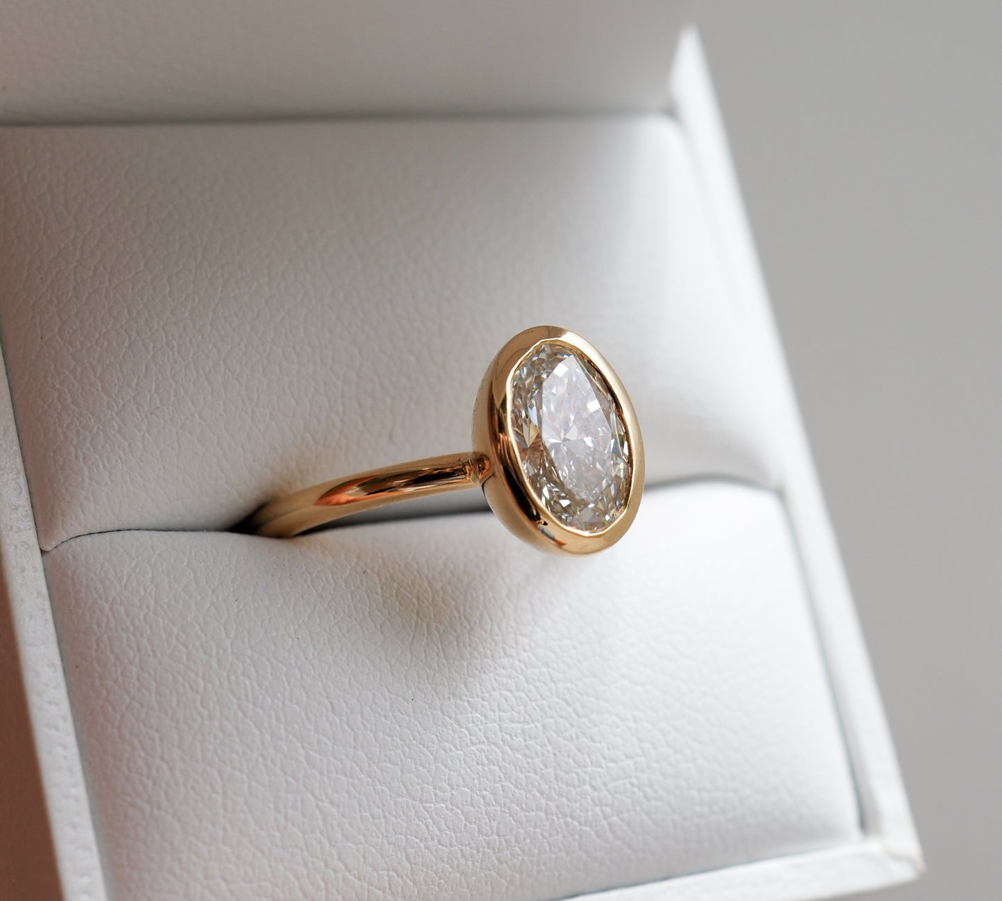 Stunning 1.5 CT Oval Moissanite Engagement Ring with Bezel Design