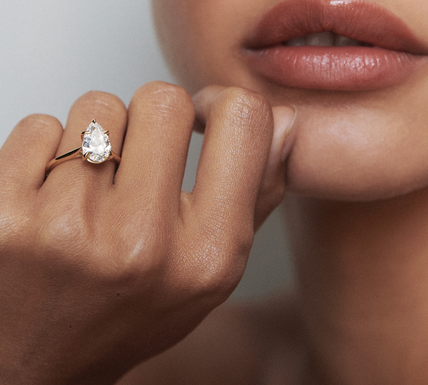 Stunning 1 CT Pear Moissanite Engagement Ring with Solitaire Design