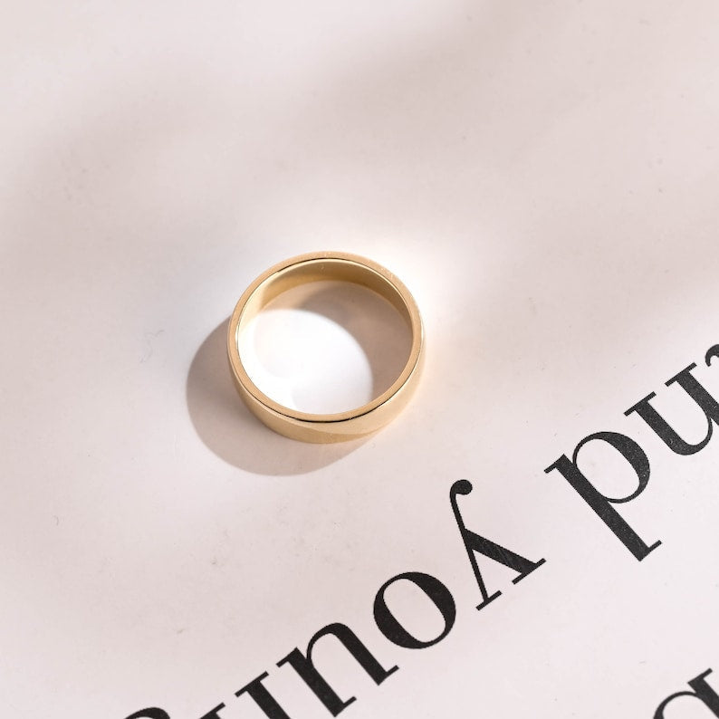 Delicate Men's Wedding Minimalistic Band in Solid Gold 7