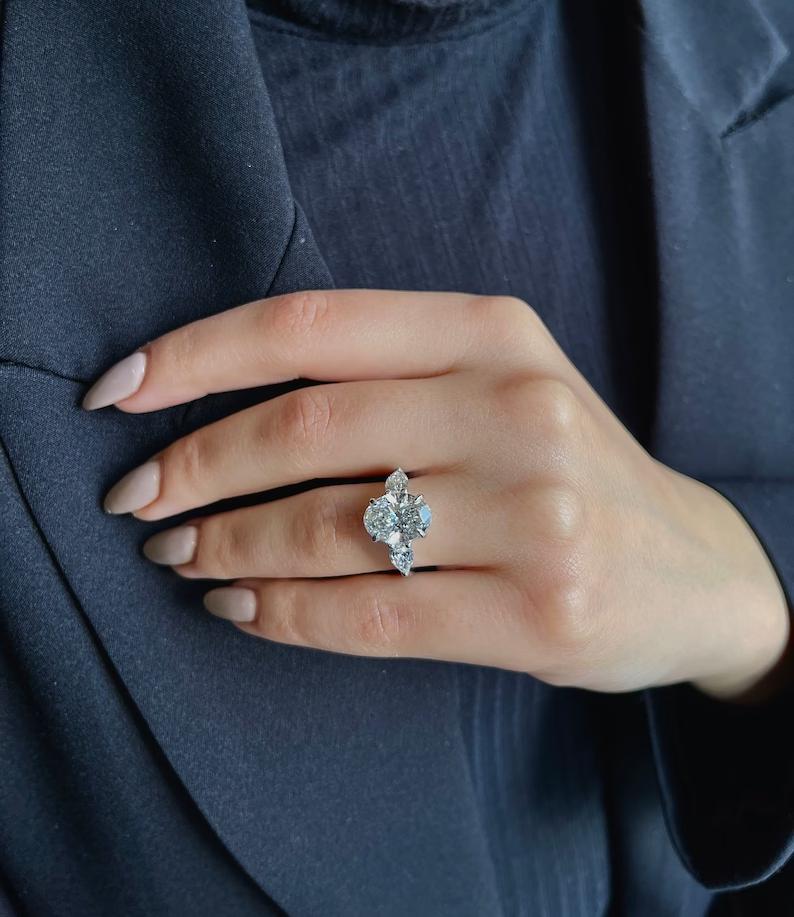 4.0 CT Oval Three Stones Lab Grown Diamond Engagement Ring