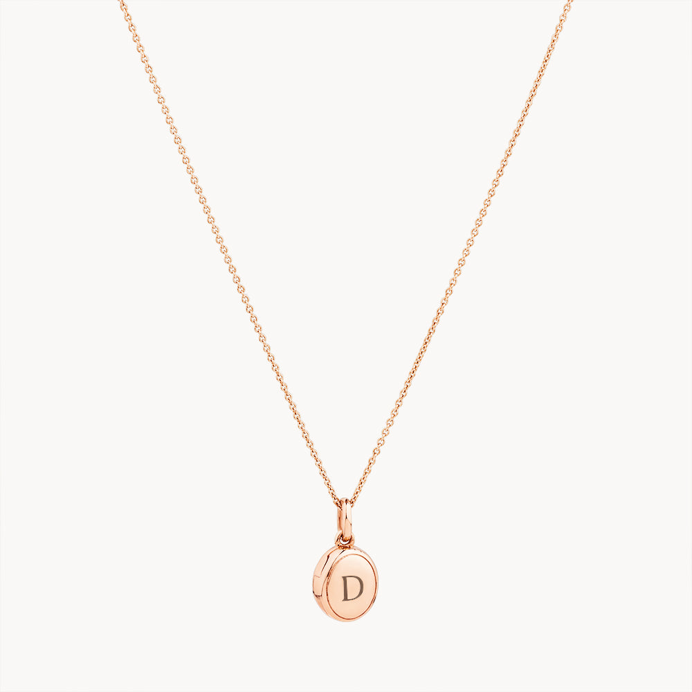 Engraved Oval Shaped Photo Pendant Necklace
