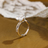 Solid Gold Twisted Band Round Cut Moissanite Engagement Ring Tulip Set