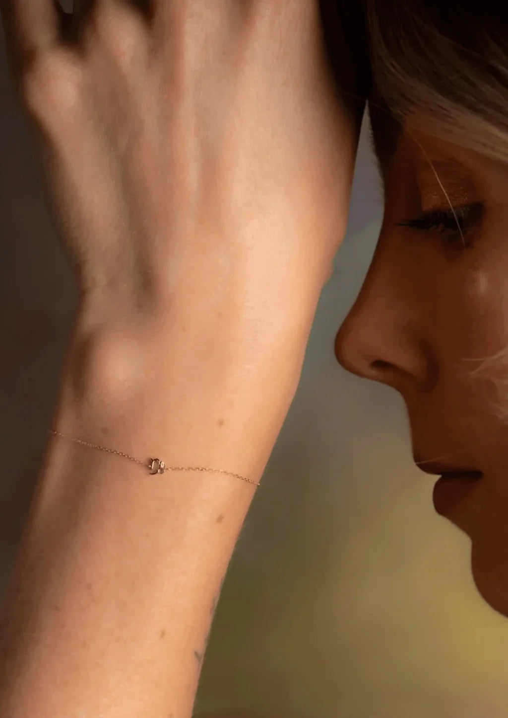 0.01 TCW Round Cut Moissanite Single Stone Zodiac Chain Bracelet