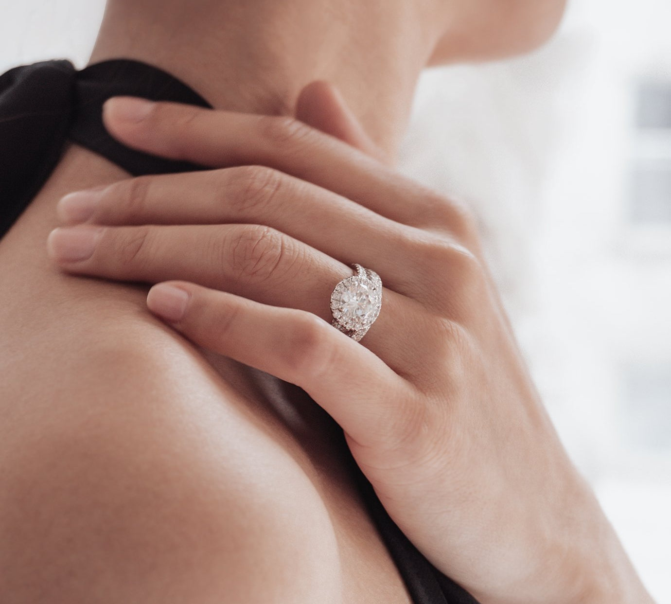 1.50 CT Round Shaped Moissanite Halo Engagement Ring 2