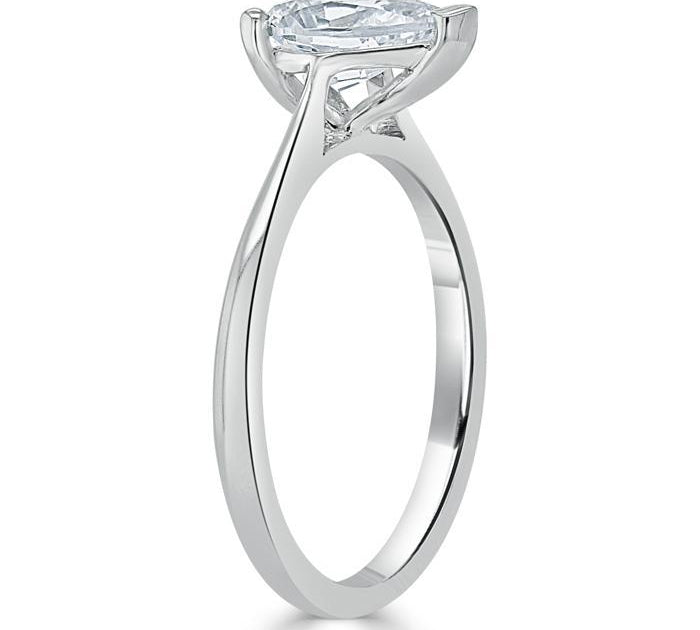 0.75 CT Pear Cut Solitaire Moissanite Engagement Ring 3