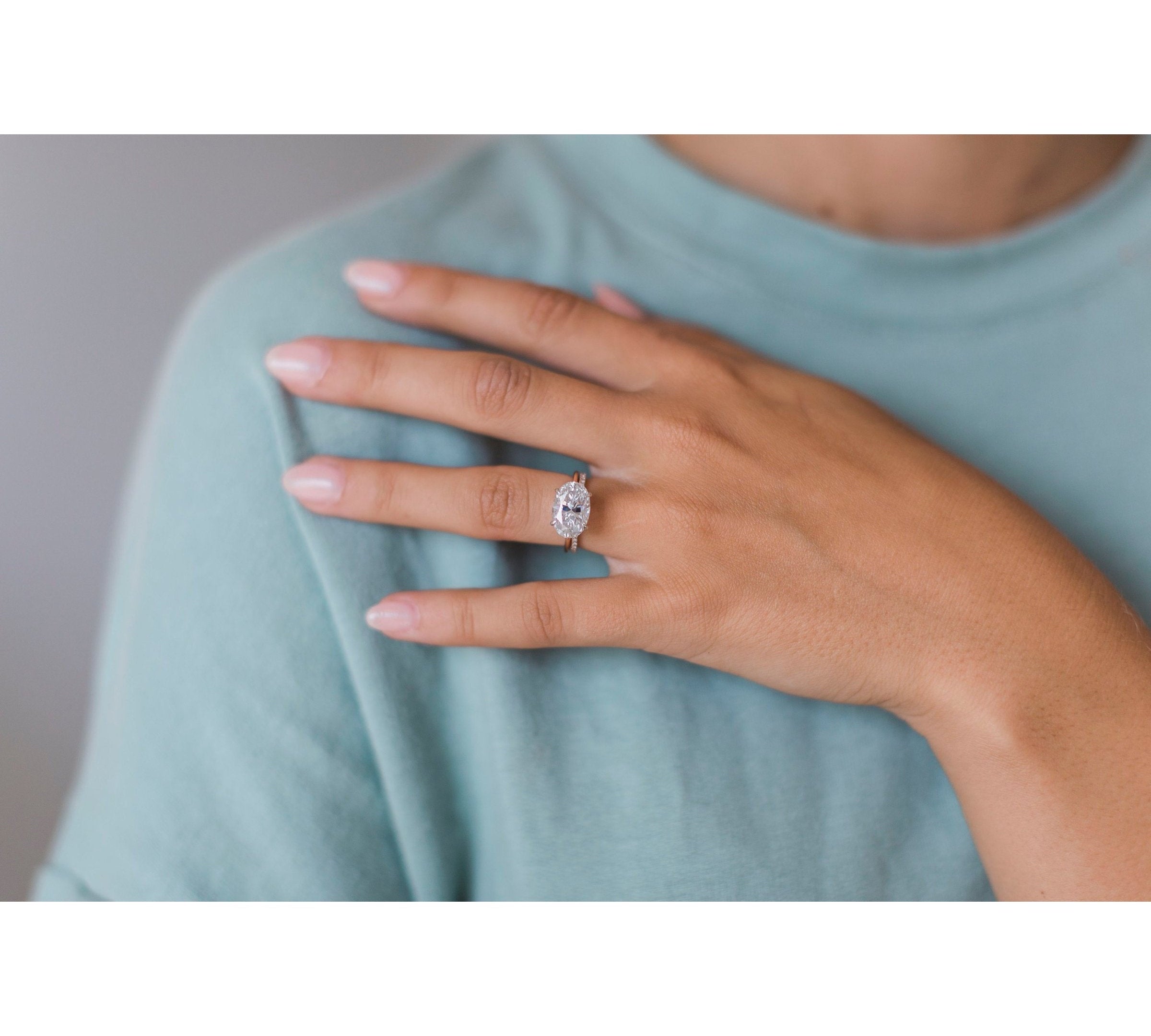 4.0 CT Oval  Solitaire Moissanite Engagement Ring 1