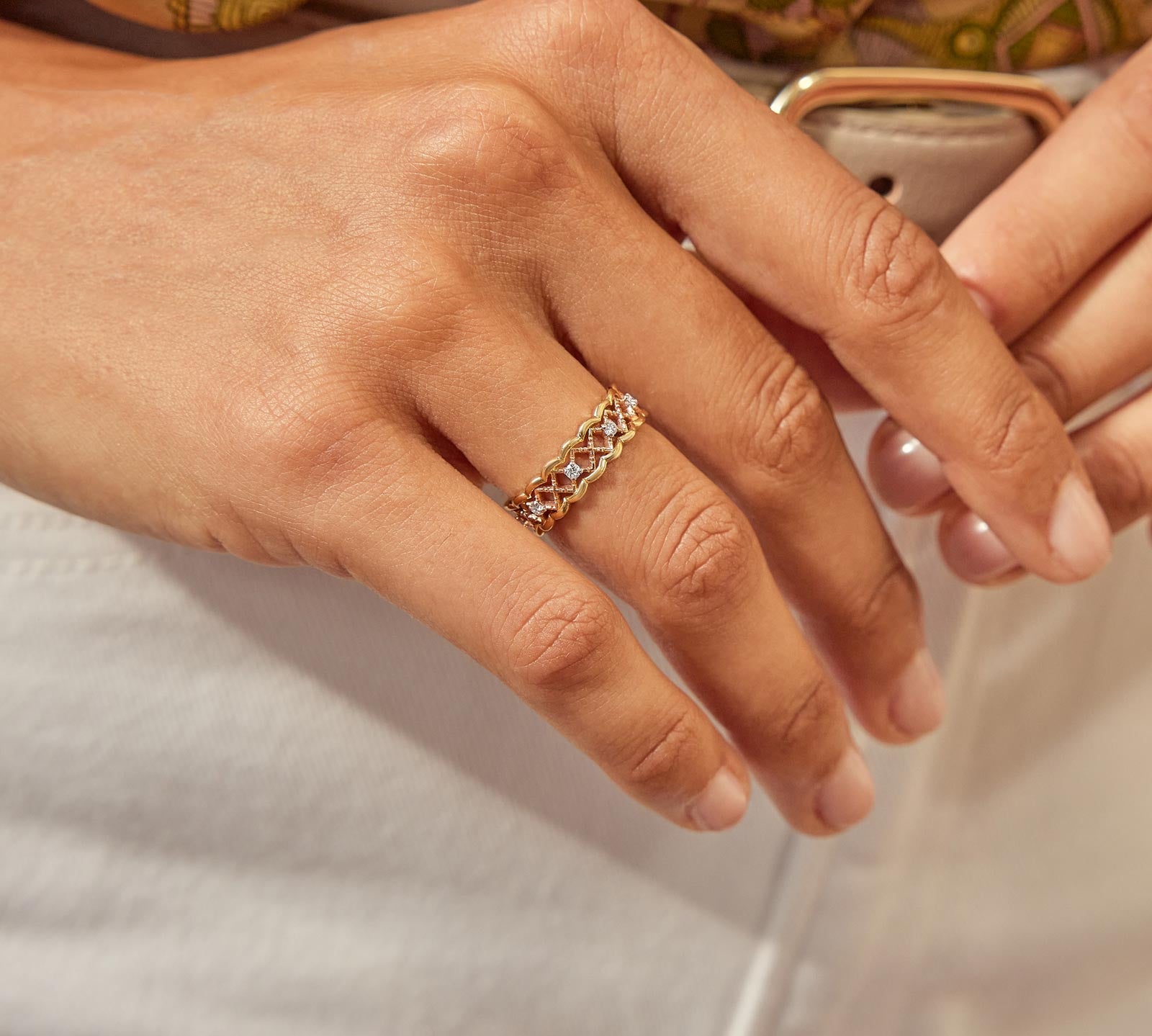 0.23 CT Round Shaped Moissanite Art Deco Wedding Band 3