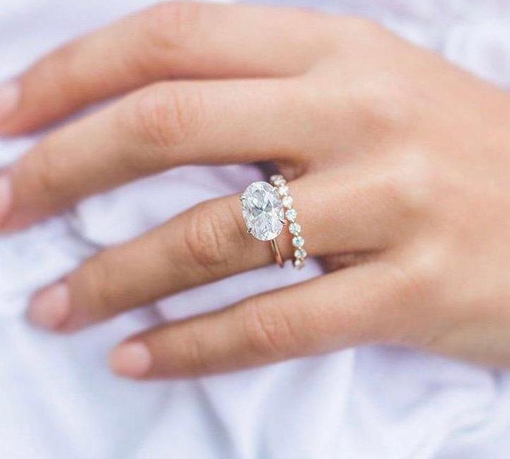 4.0 CT Oval  Solitaire Moissanite Engagement Ring 2