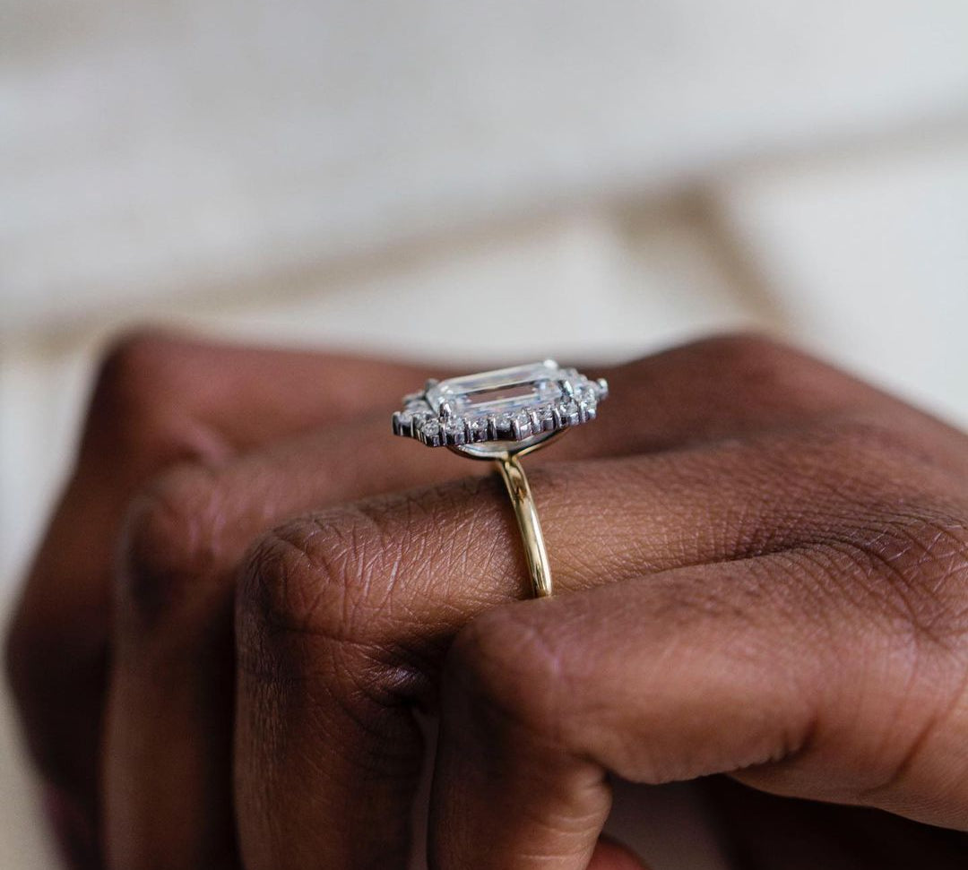 3.35 CT Emerald Cluster Halo Moissanite Engagement Ring 3