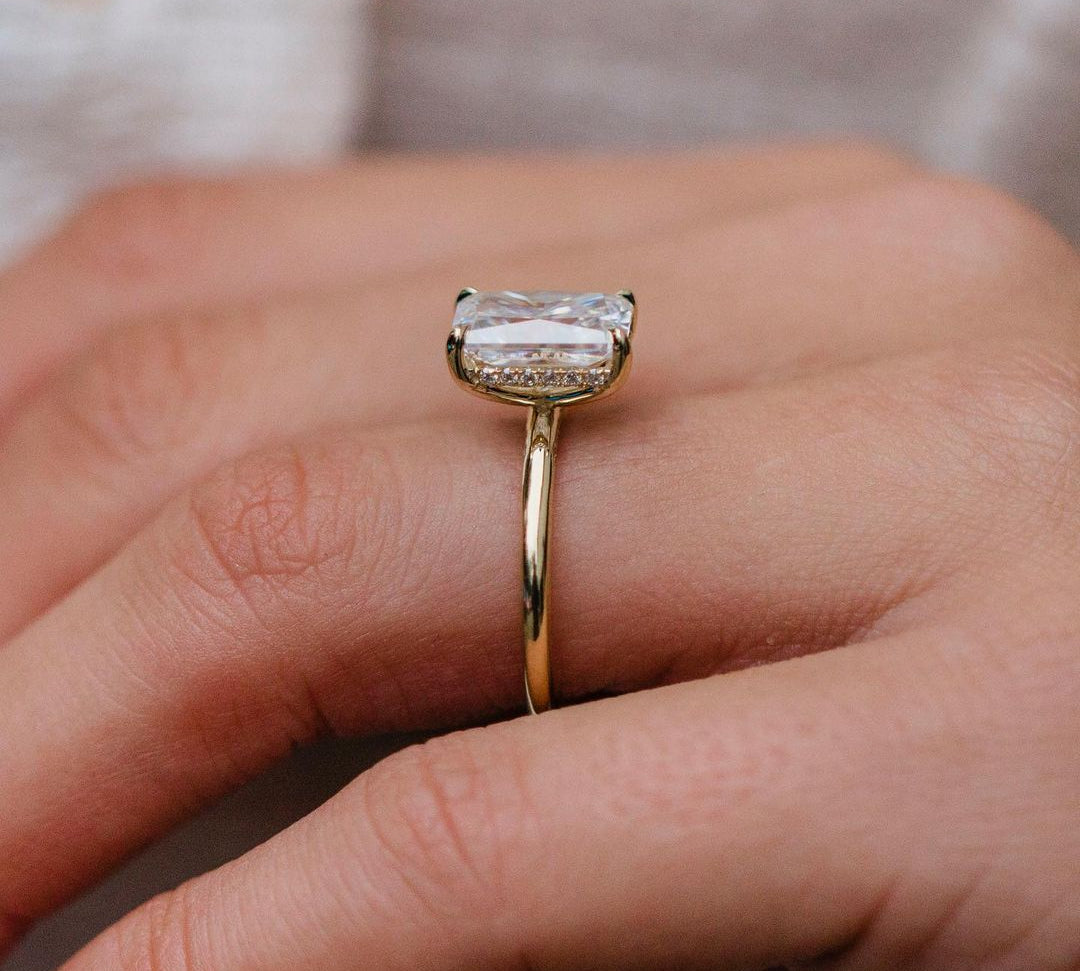 3.0 CT Radiant Solitaire Moissanite Engagement Ring 3