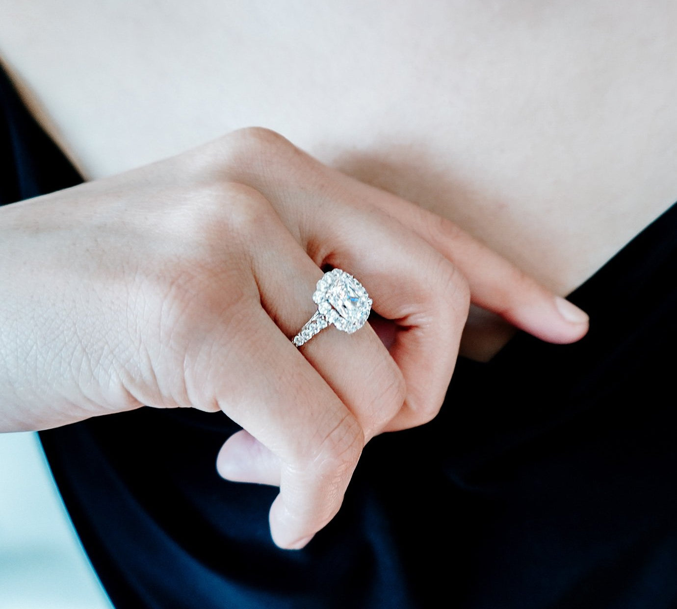 2.0 CT Cushion Shaped Moissanite Halo Engagement Ring 3