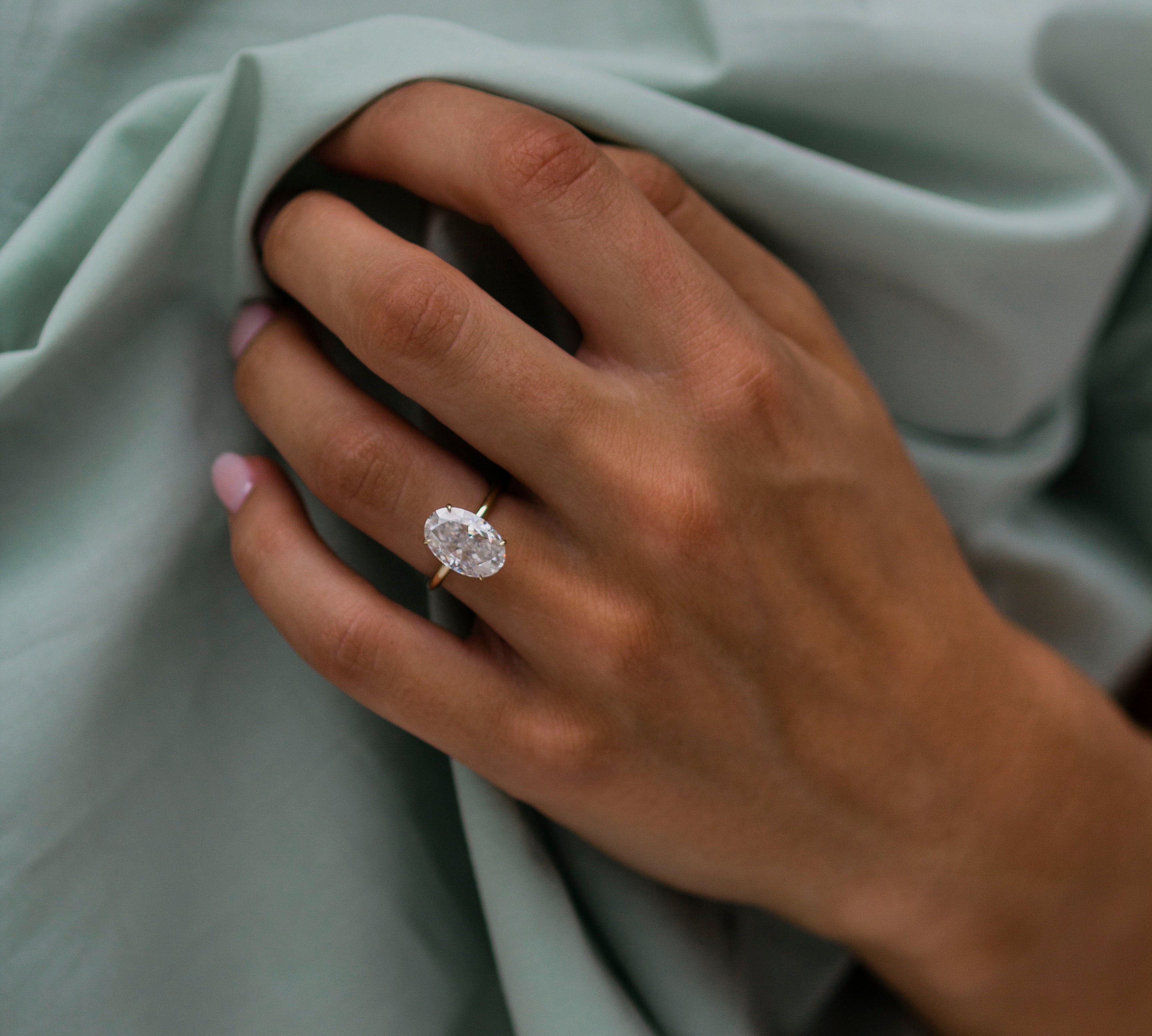 4.0 CT Oval Solitaire Moissanite Engagement Ring 3