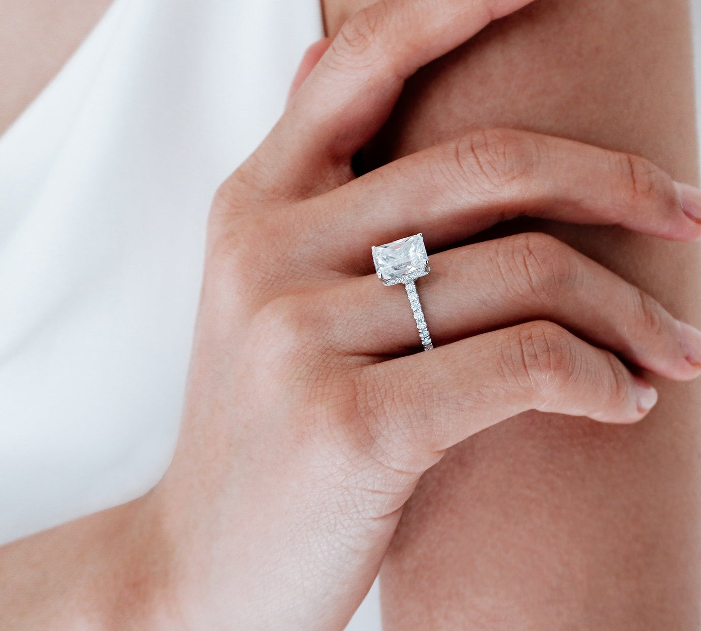 3.0 CT Radiant Shaped Moissanite Solitaire Pave Setting Engagement Ring 2