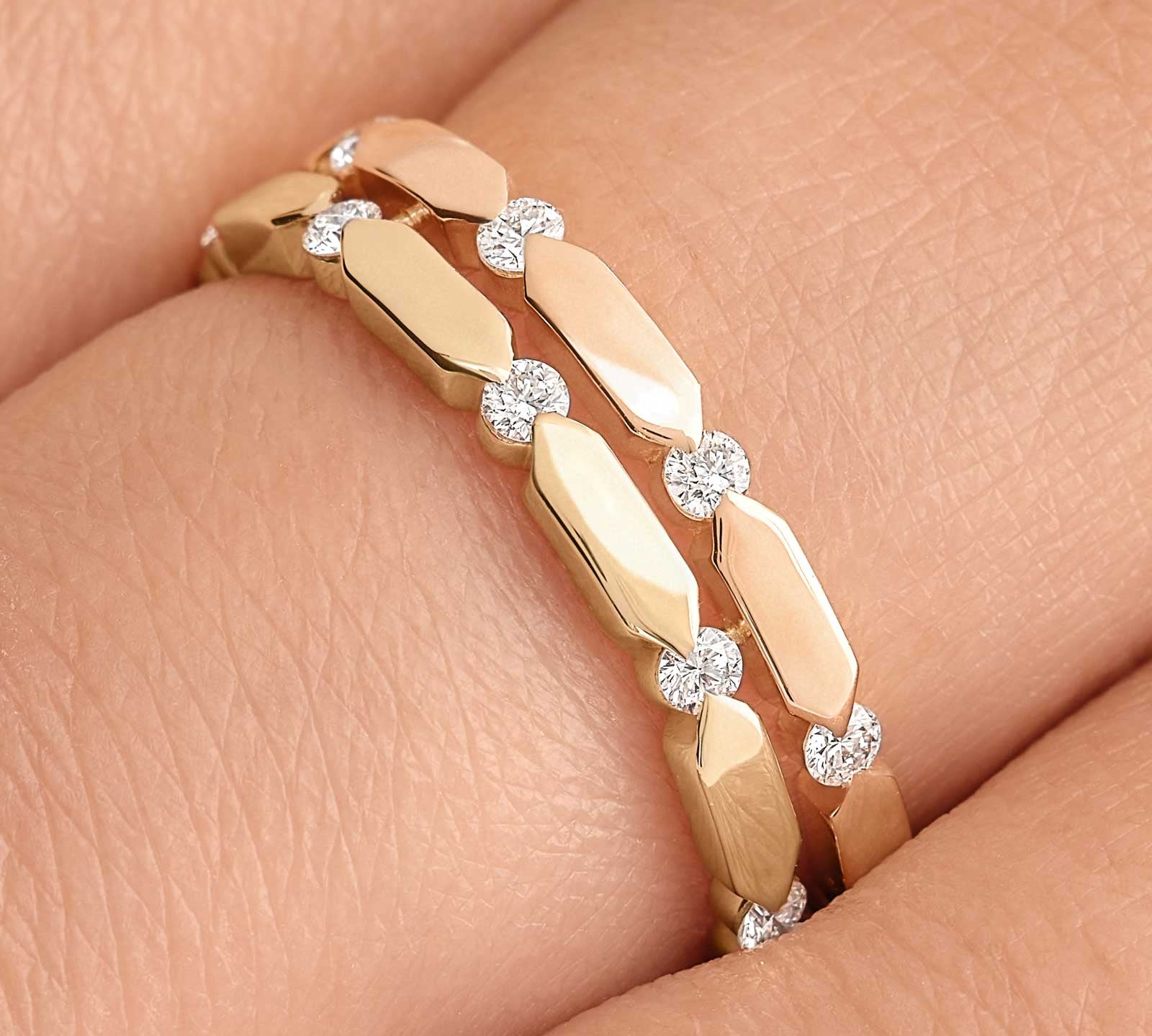 0.44 CT Round Shaped Moissanite Minimalist Wedding Bands 1