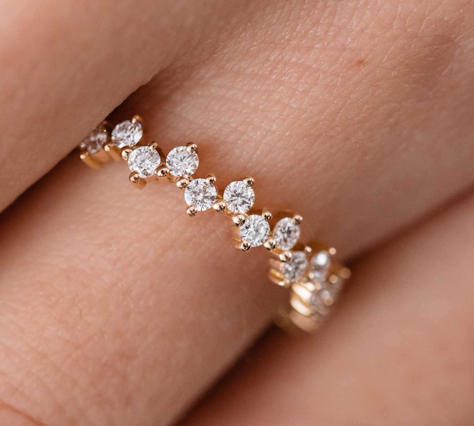 0.50 CT Round Shaped Moissanite Cluster Wedding Band 2