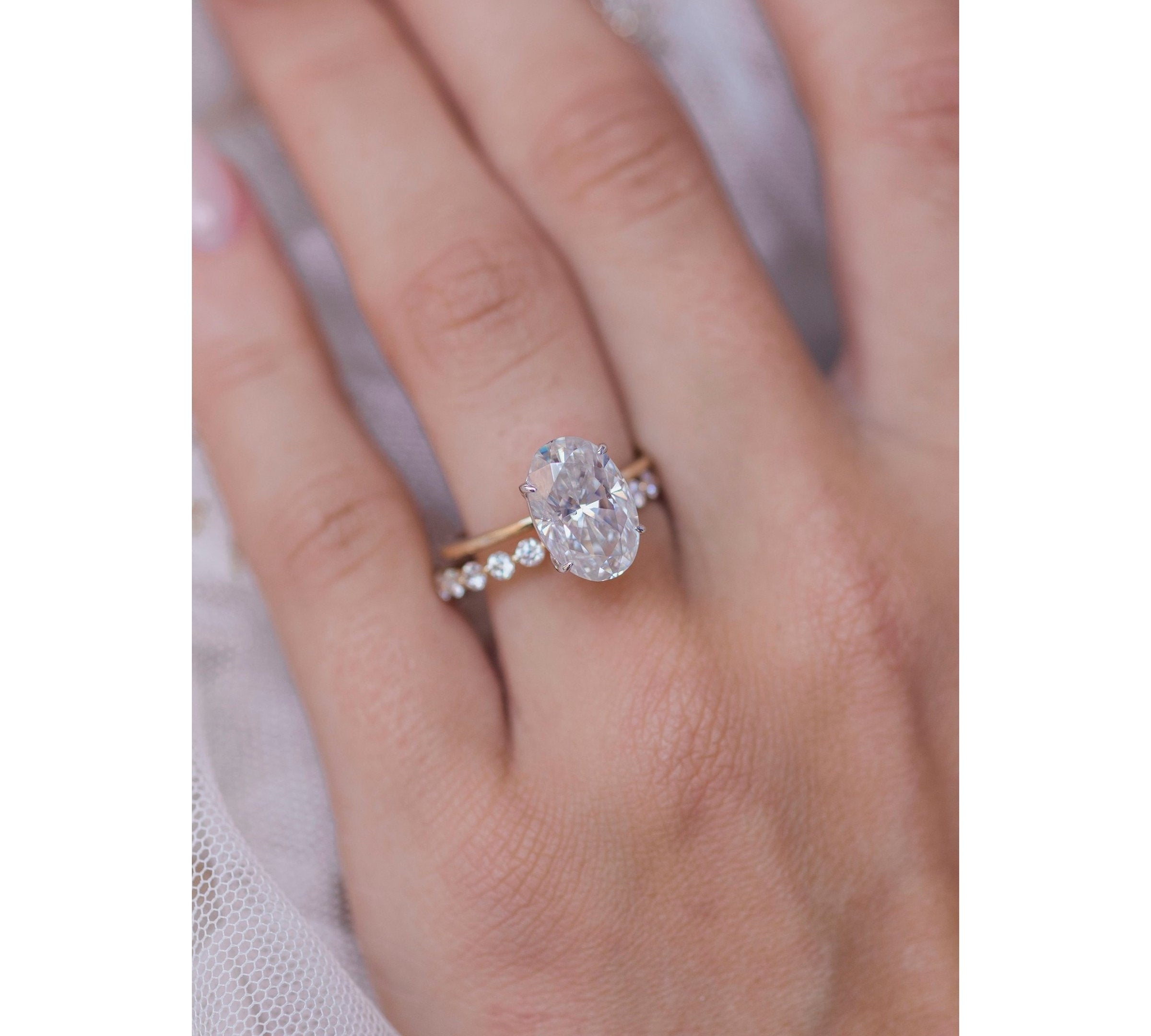 4.0 CT Oval Solitaire Moissanite Engagement Ring 2