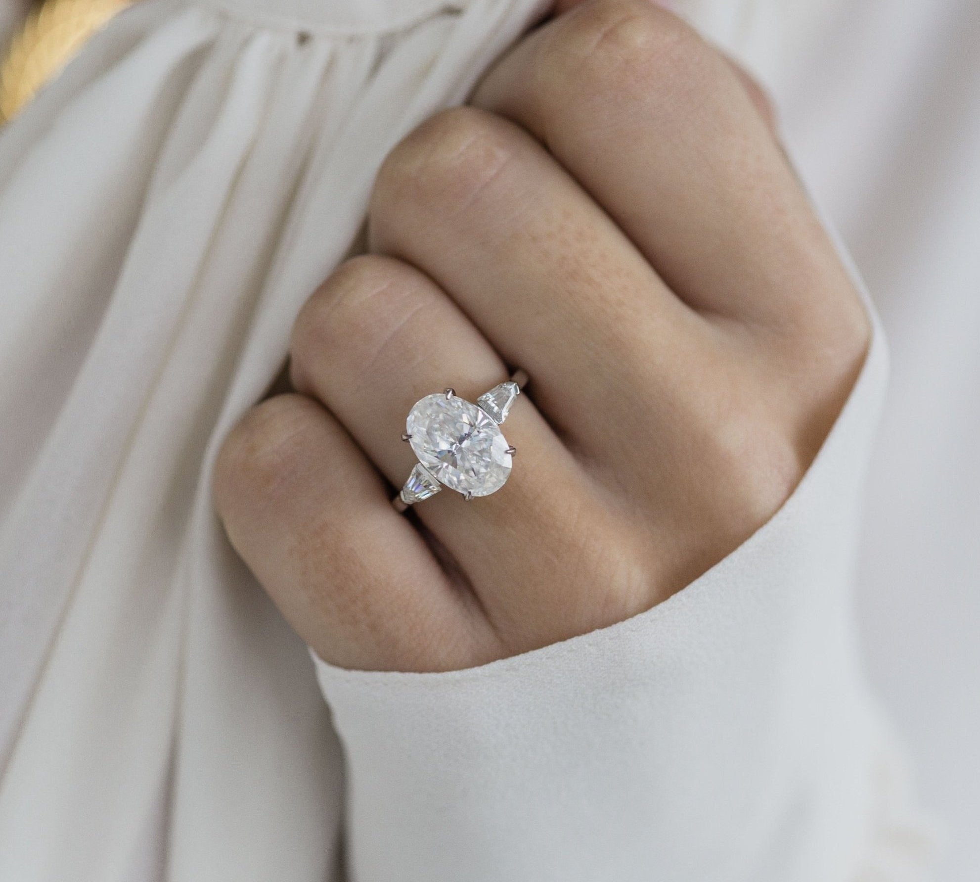 4.0 CT Crushed Ice Oval Three Stone Moissanite Engagement Ring 1