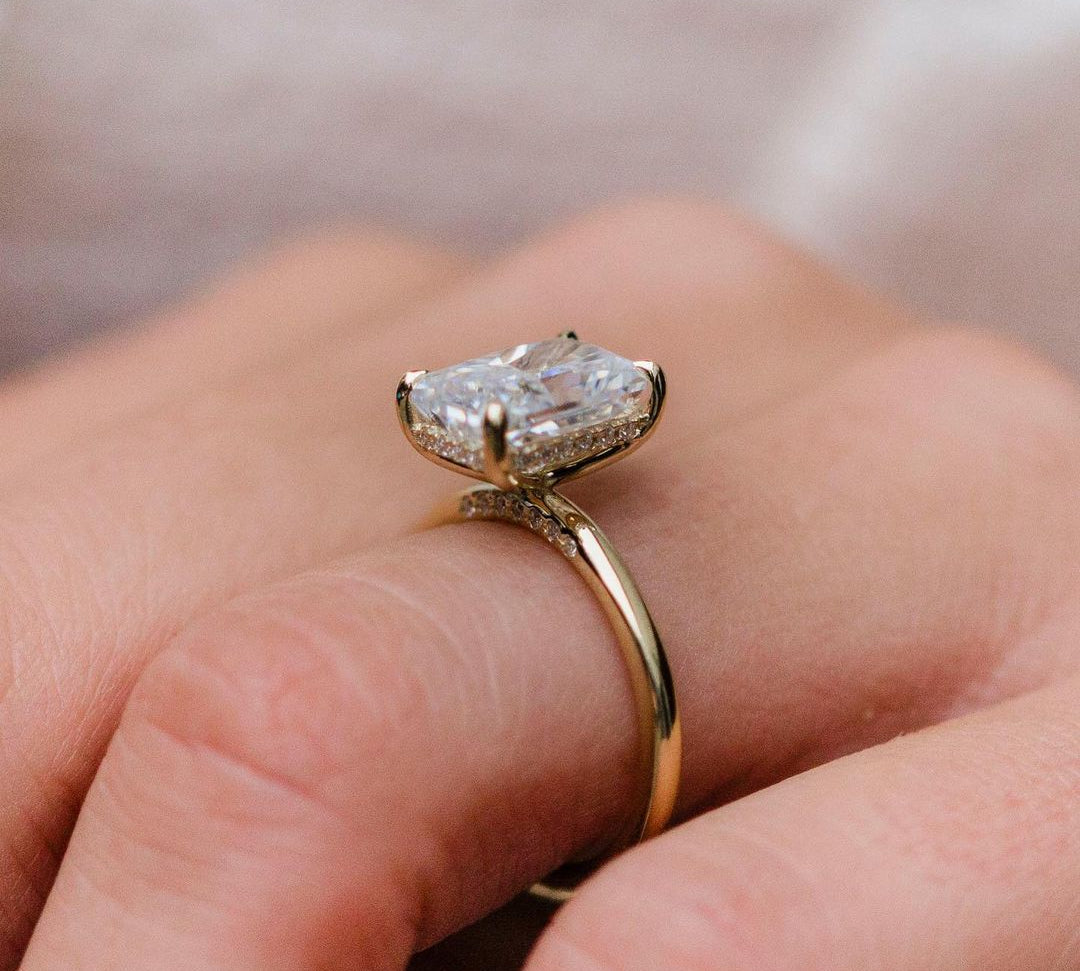 3.0 CT Radiant Solitaire Moissanite Engagement Ring 2