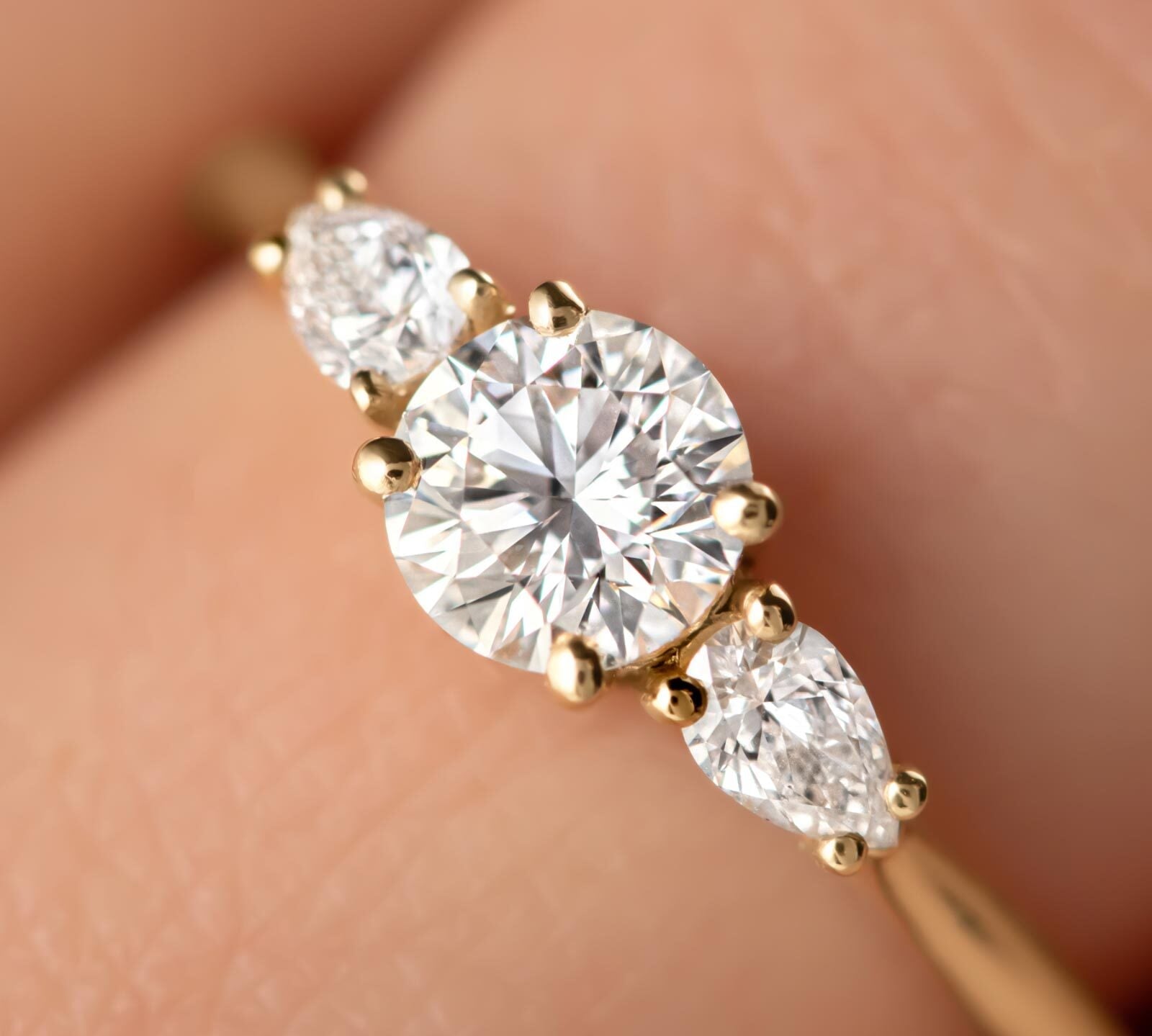 0.50 CT Round Shaped Moissanite Three Stones Engagement Ring 3