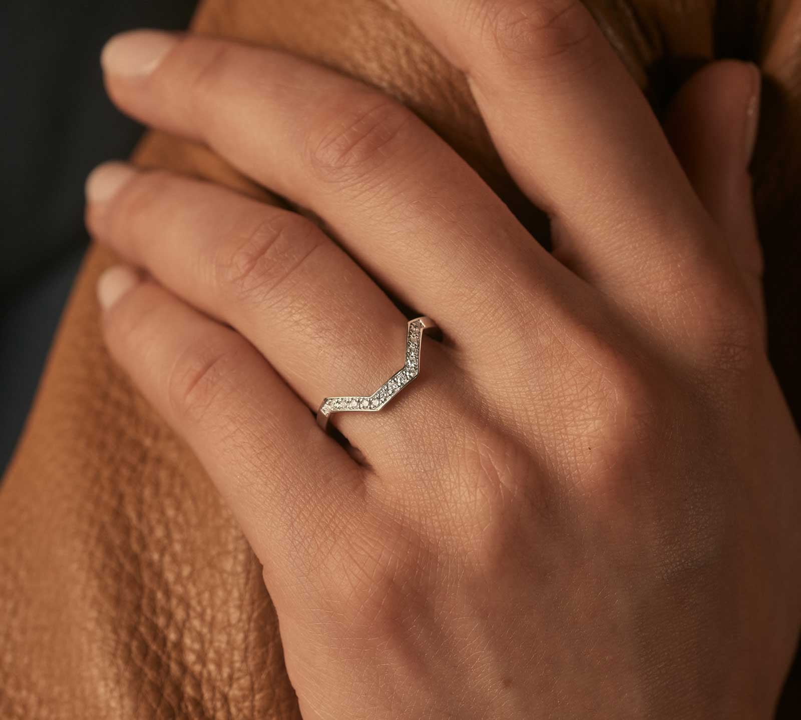 0.12 CT Round Shaped Moissanite Curved Wedding Band 3