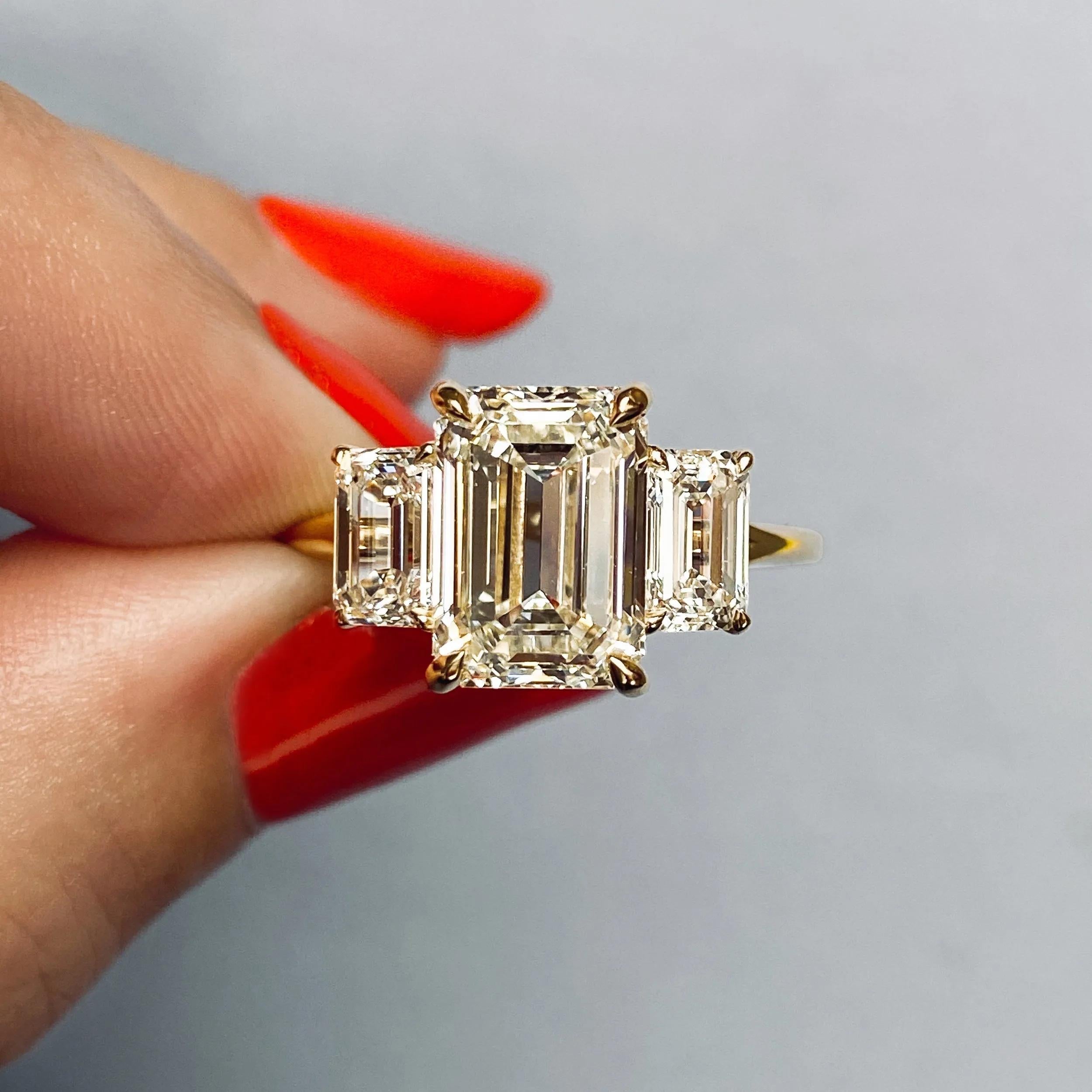 2 CT Emerald Three Stone CVD F/VS1 Diamond Engagement Ring 2