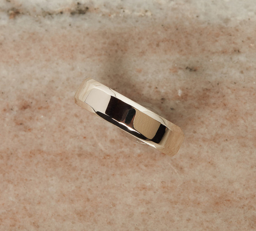 Polished Classic Wedding Band For Men 1