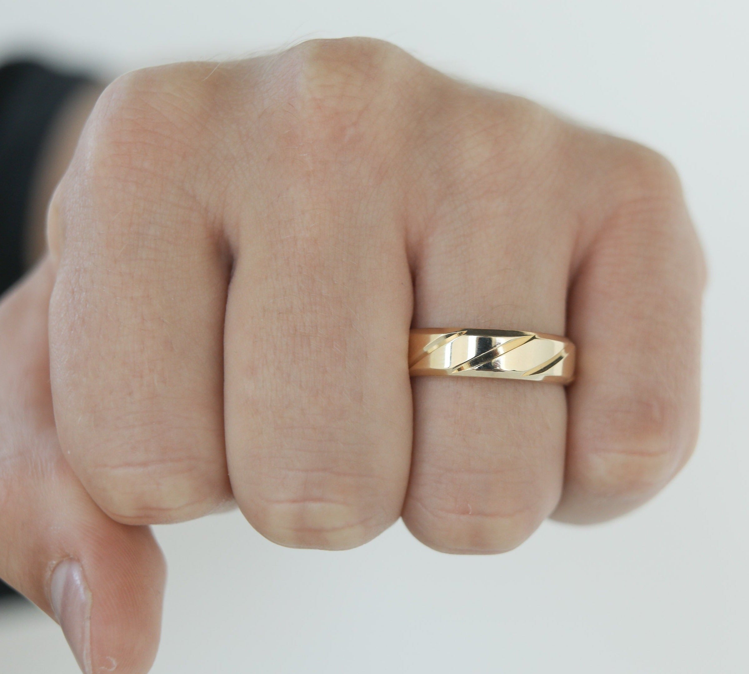 High-Polish Finish Regular Men's Band 1