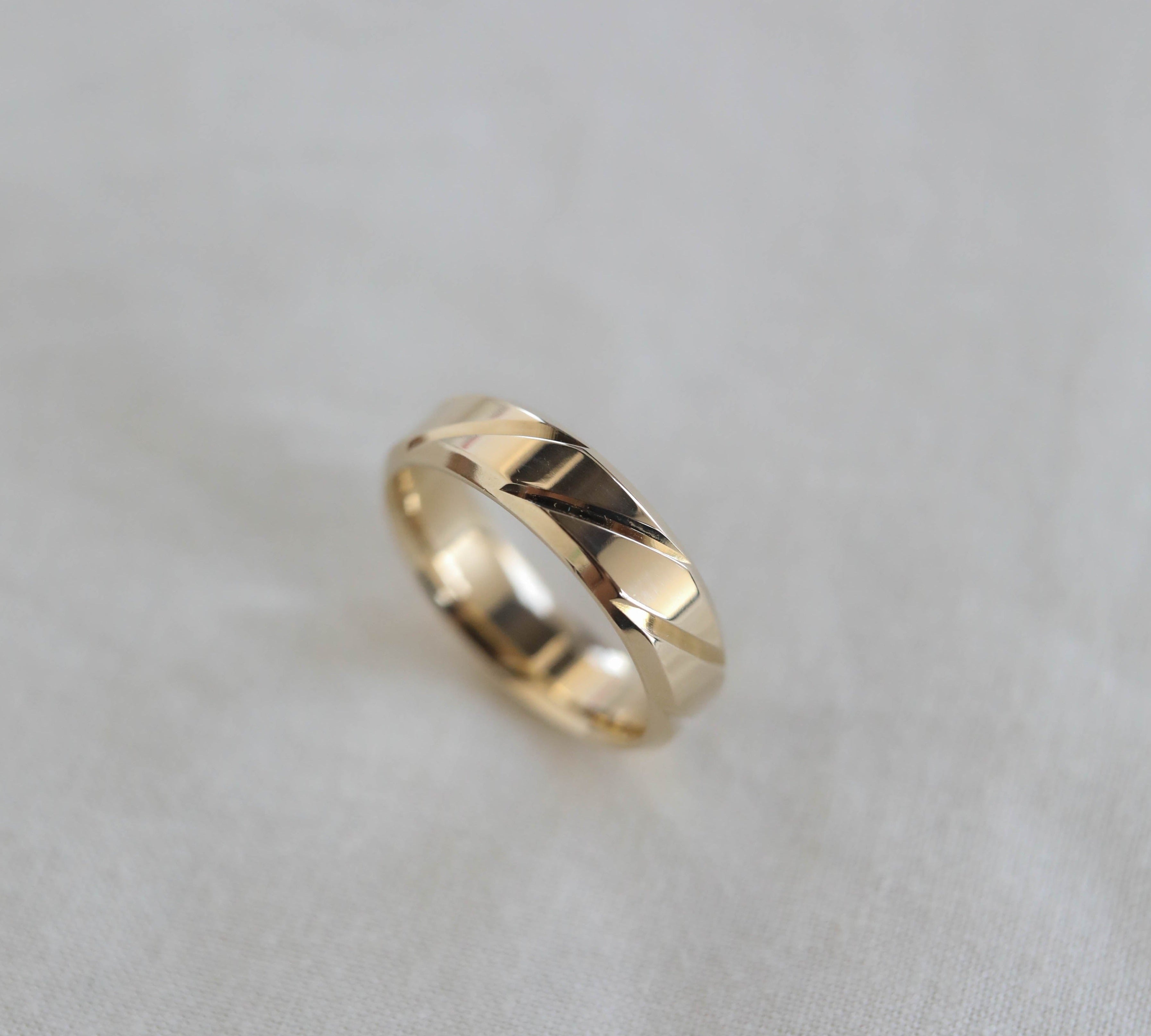 High-Polish Finish Regular Men's Band 3