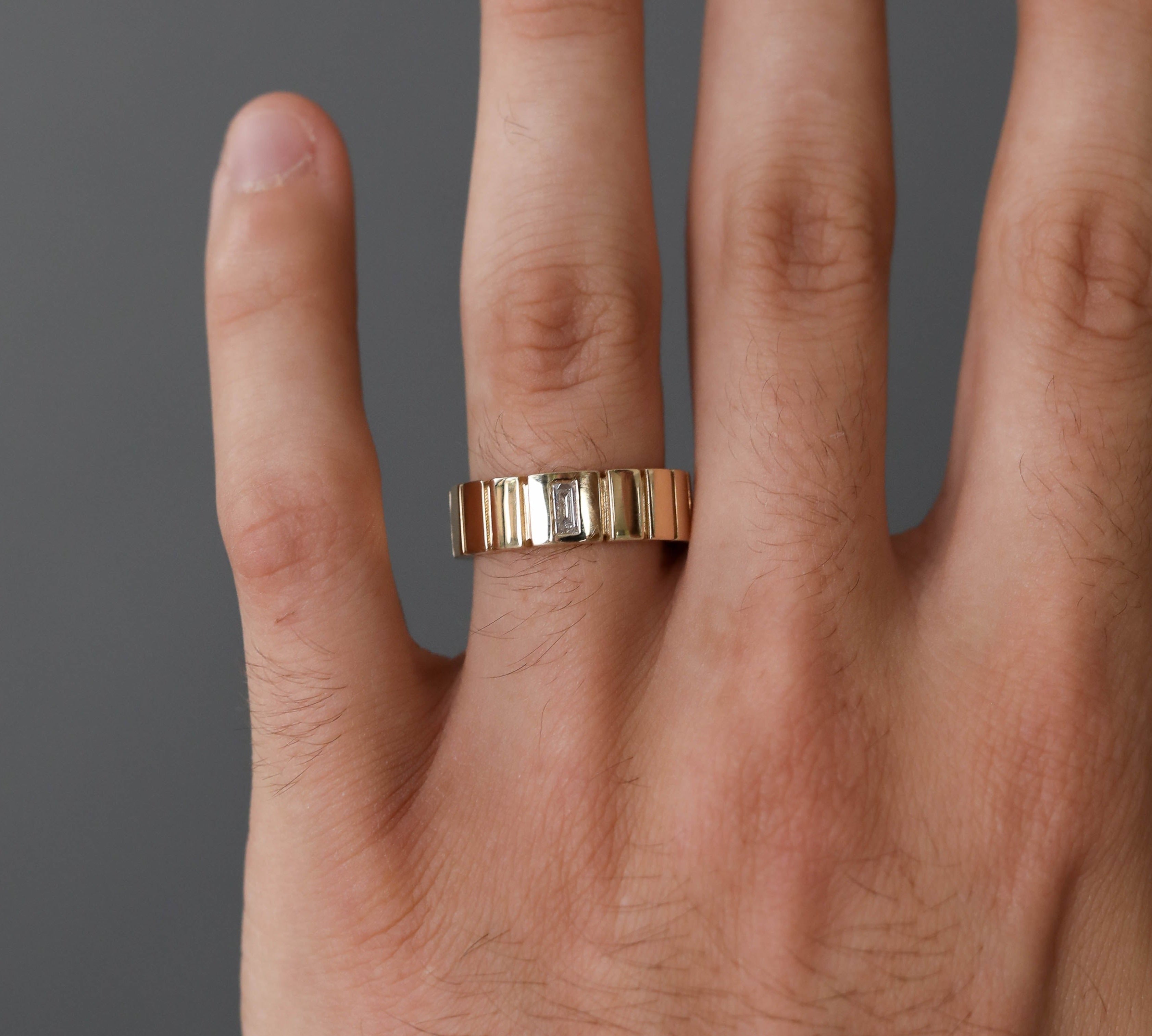 Polished Finish Stone Setting Men's Classic Wedding Band 1