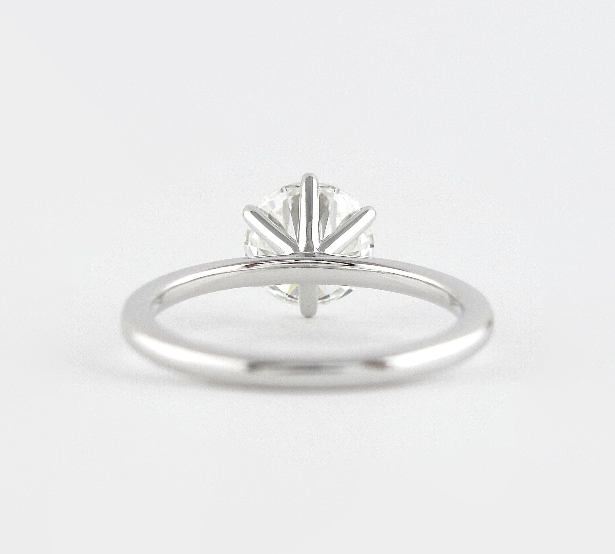 1.0 CT Round Solitaire Style Moissanite Engagement Ring 2