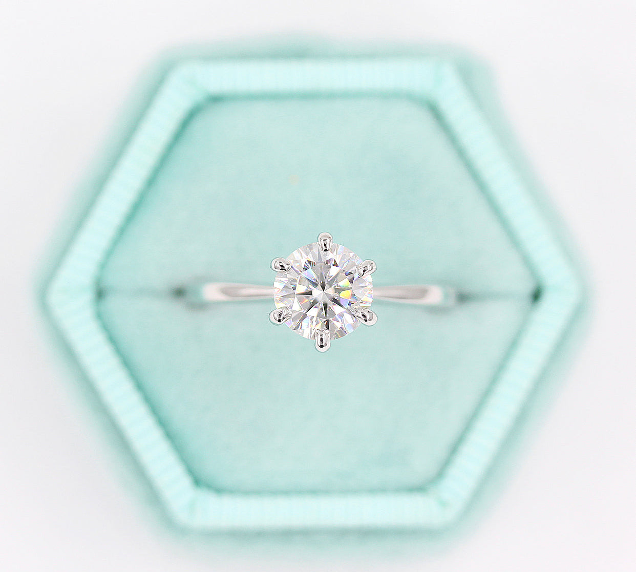 1.0 CT Round Cut Solitaire Moissanite Engagement Ring 1