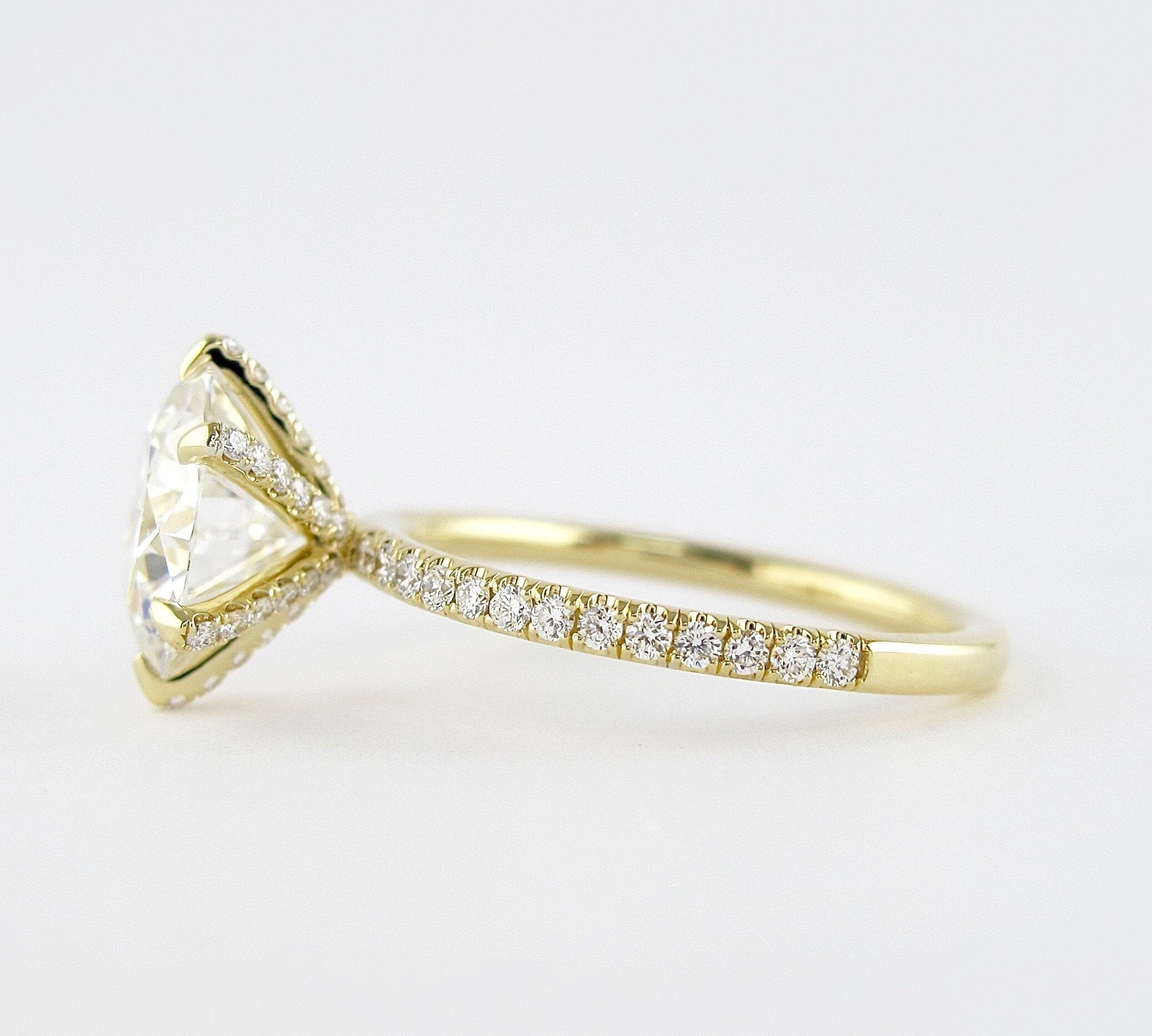 1.90 CT Round Solitaire Style Moissanite Engagement Ring 3