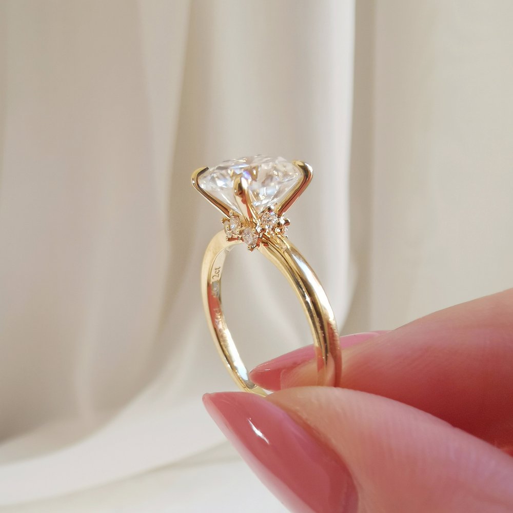 2.50 CT Round Shaped Moissanite Solitaire Engagement Ring 4