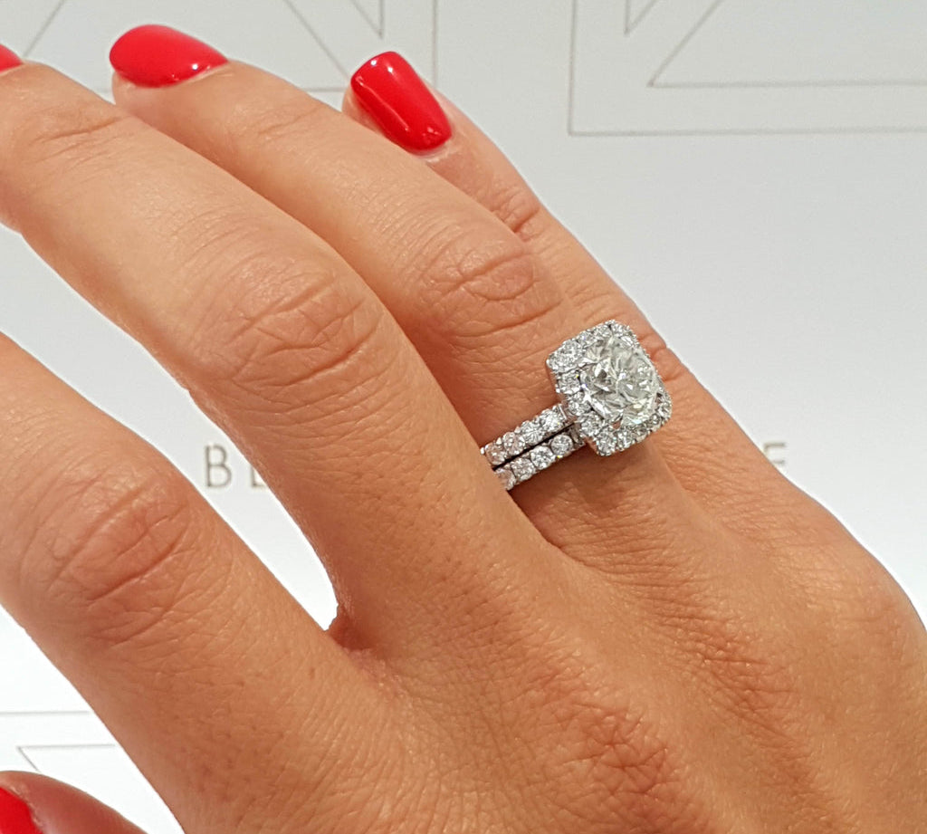 1.50 CT Round Halo CVD F/VS Diamond Bridal Ring Set 3