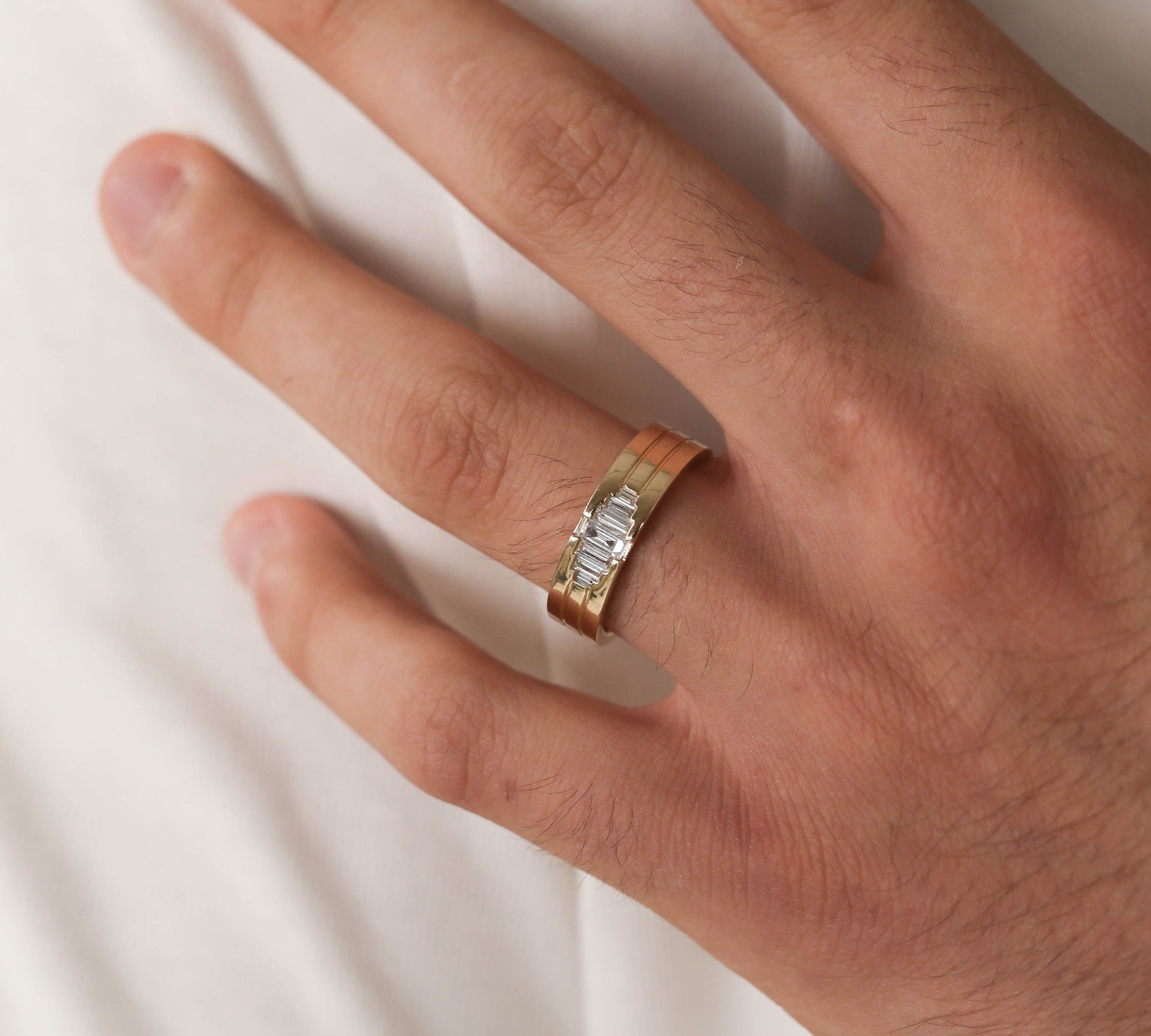 Stone Setting Classic High-Polish Finish Men's Band 2