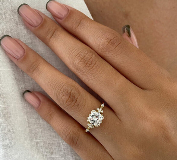 1.0 CT Round Cut Cluster Art Deco Style Moissanite Engagement Ring 1