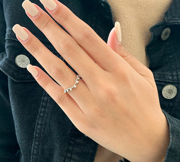 0.30 TCW Round Cut Curved Style Moissanite Wedding Band 1