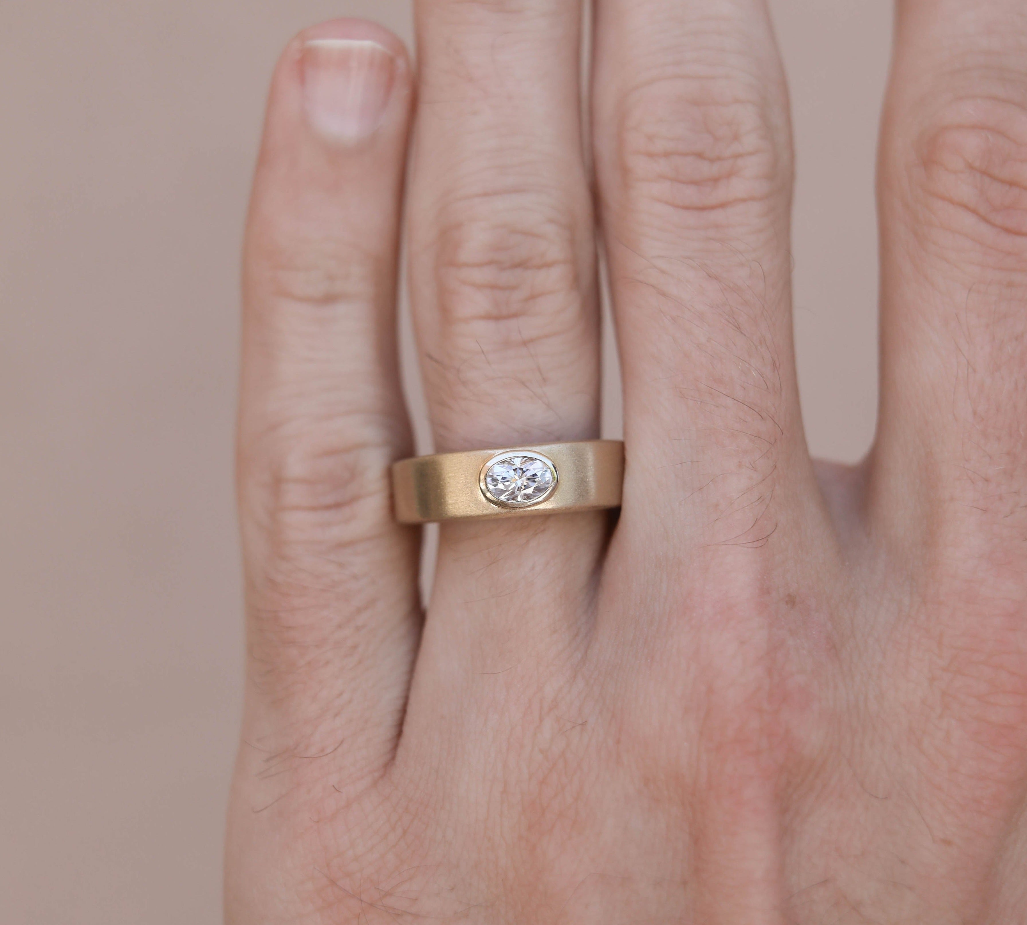 Classic Single Stone Satin-Finish Men's Band 1