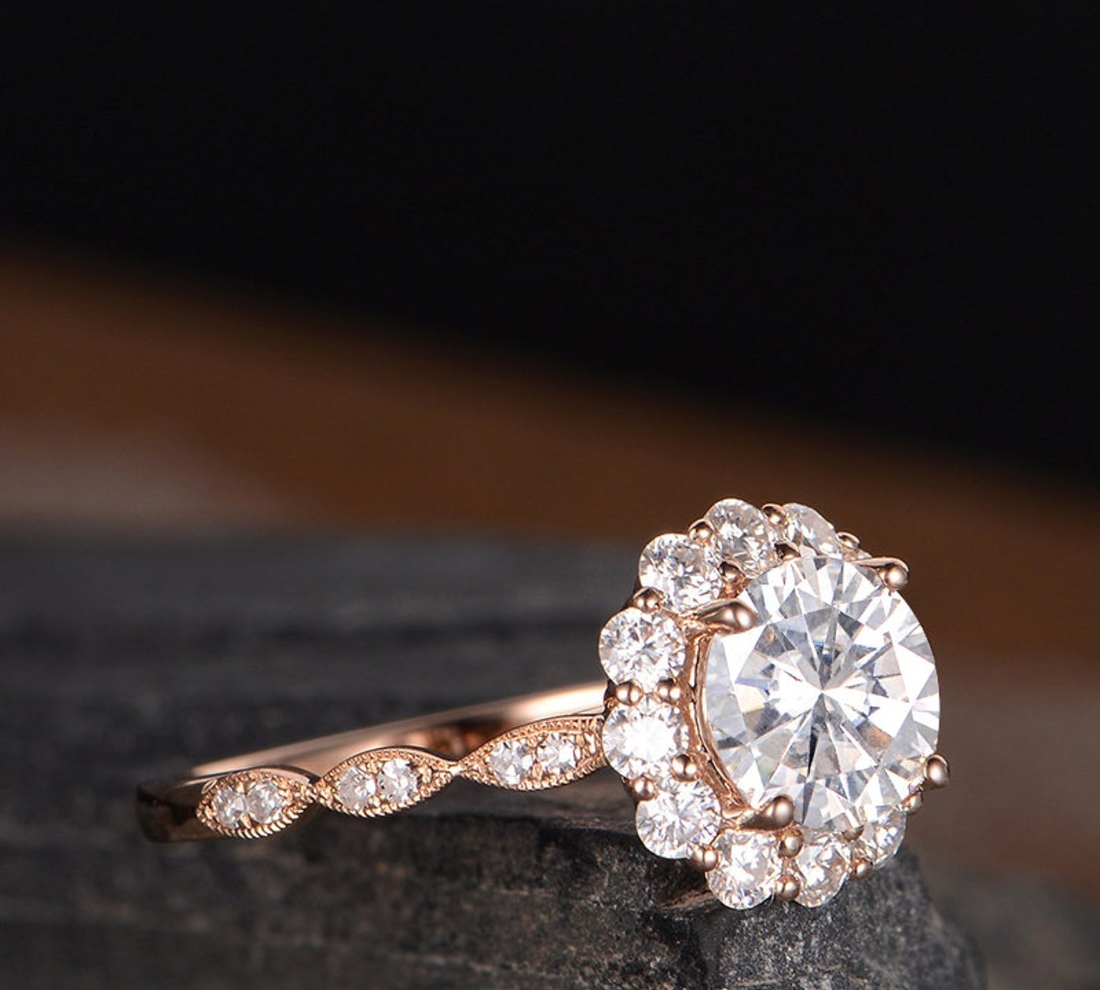 1.0 CT Round Cut Halo Moissanite Engagement Ring 3