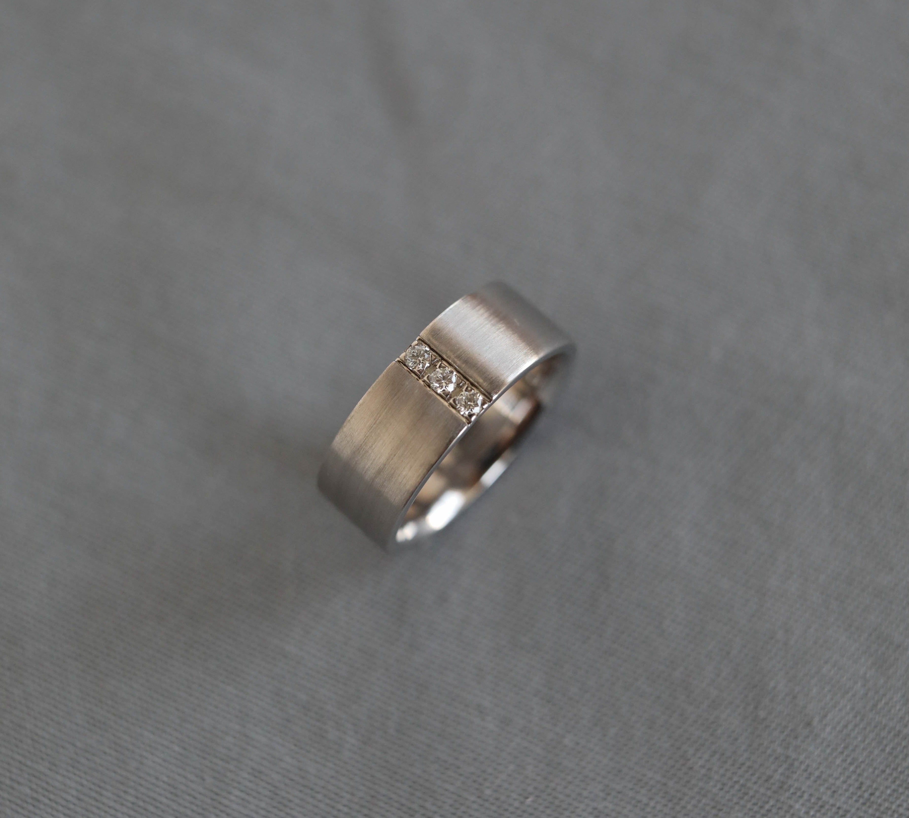 Satin-Finish Stone Setting White Gold Men's Band 3