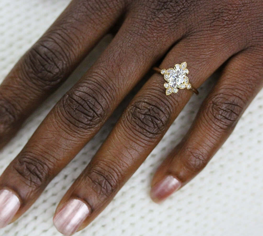 1.33 CT Oval Cluster Halo Moissanite Engagement Ring 3