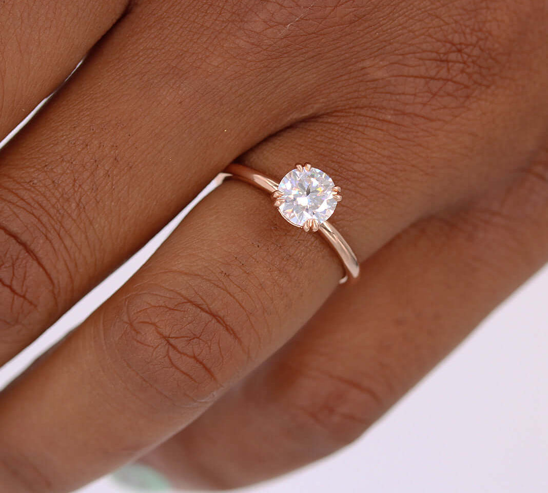 1.0 CT Round Cut Solitaire Moissanite Engagement Ring 2