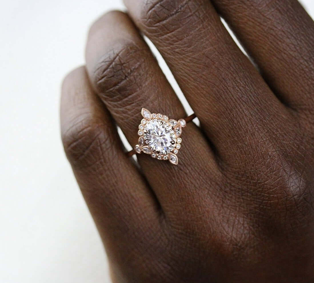 1.33 CT Oval Cut Cluster Halo Moissanite Engagement Ring 2