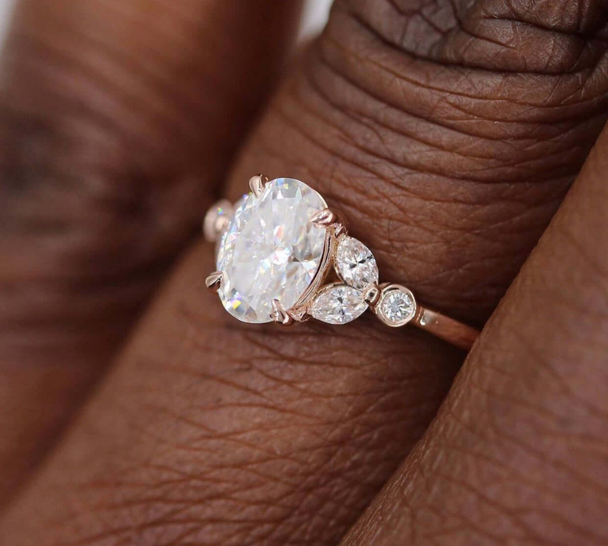 1.0 CT Oval Cut Cluster Moissanite Engagement Ring 2