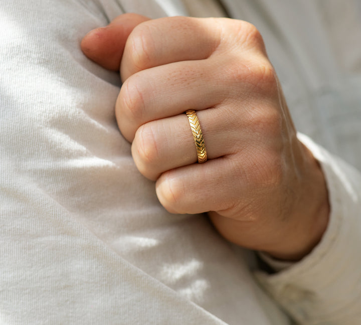 Men's Wedding Band with Engraved Geometric Pattern 3